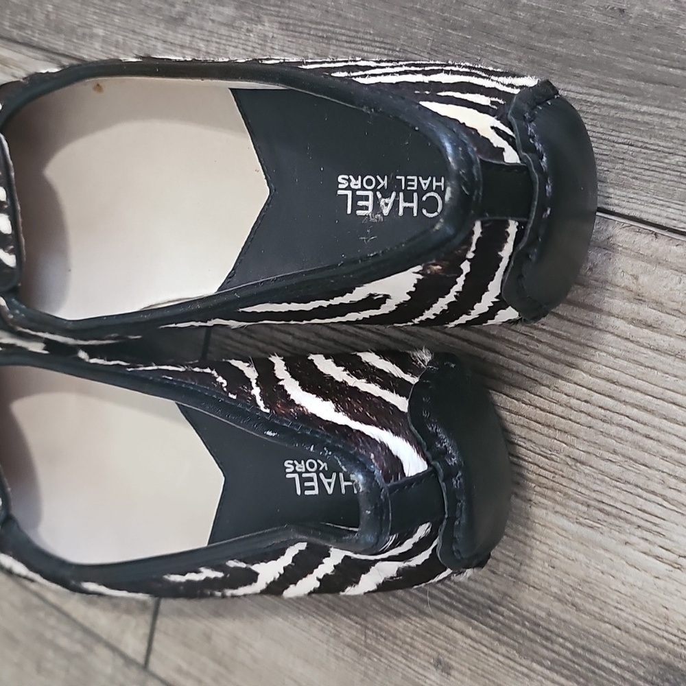 Michael Kors Hair Calf Upper  Flats - Picture 6 of 7